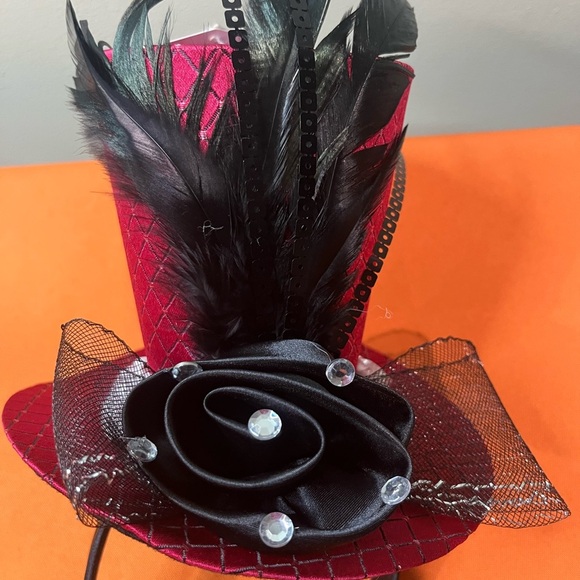 Elegant Black and Pink Fascinator Headband - Picture 2 of 11